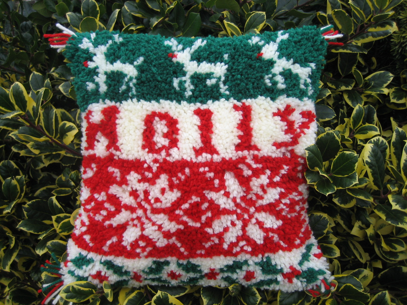 Rudolf Christmas Cushion Latch Hook Front Kit